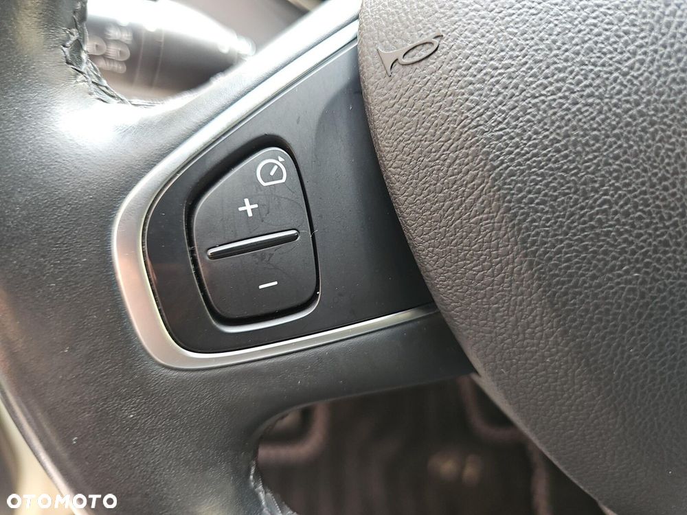 Renault Captur - 18