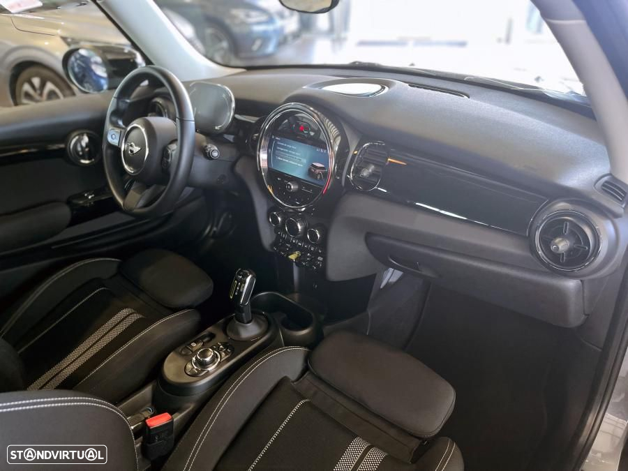 MINI 3 Portas Cooper SE Premium Essential - 46