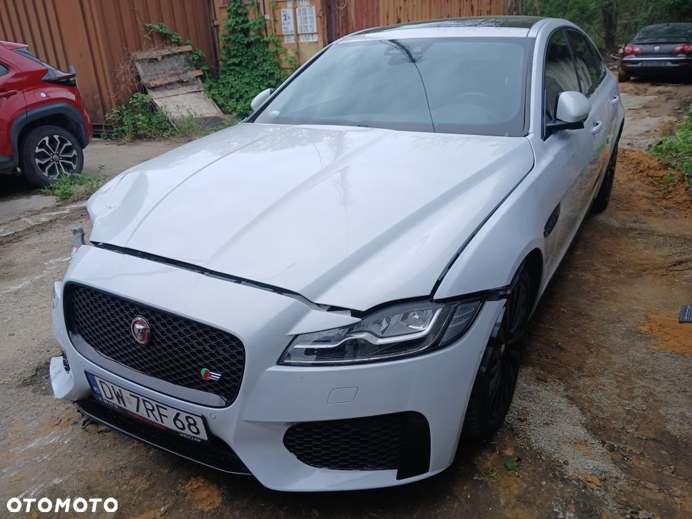 Jaguar XF, 2015