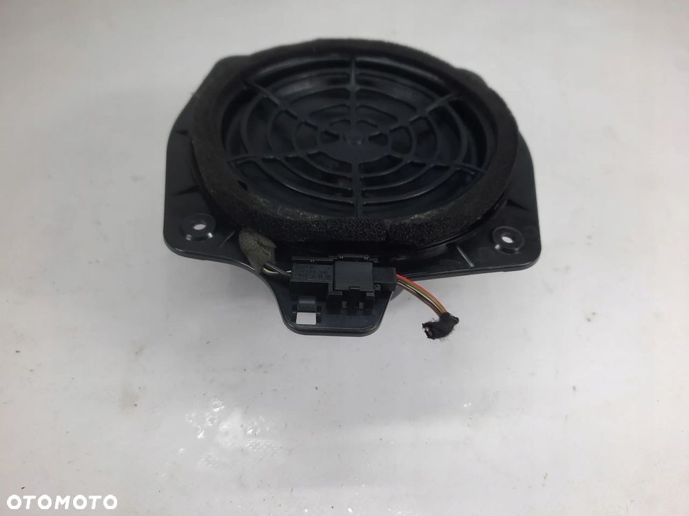 AUDI TT A3 A4 GLOSNIK BOSE TYLNY TYL 8H0035411B - 2