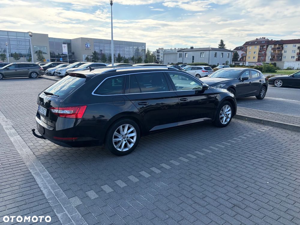 Skoda Superb 1.5 TSI Ambition DSG - 4