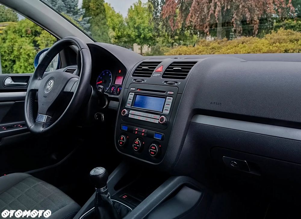 Volkswagen Golf 1.6 Tour Edition - 21