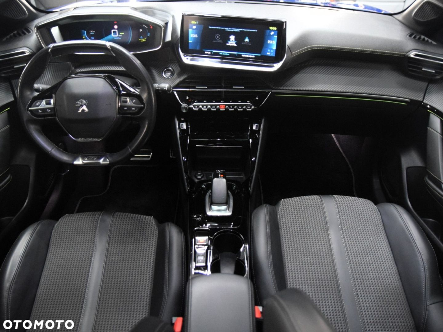 Peugeot 208 - 5