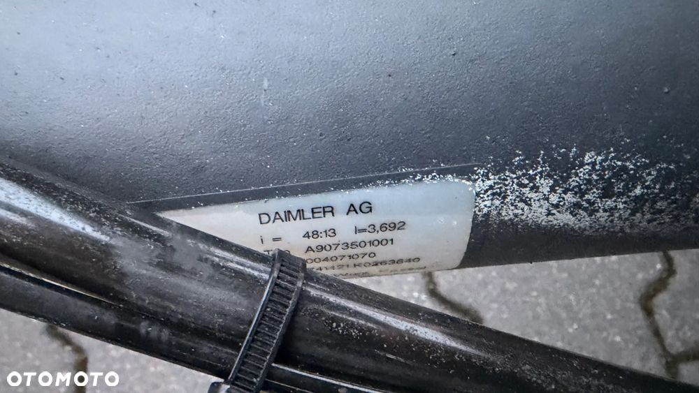 Mercedes-Benz Sprinter 319 - 15