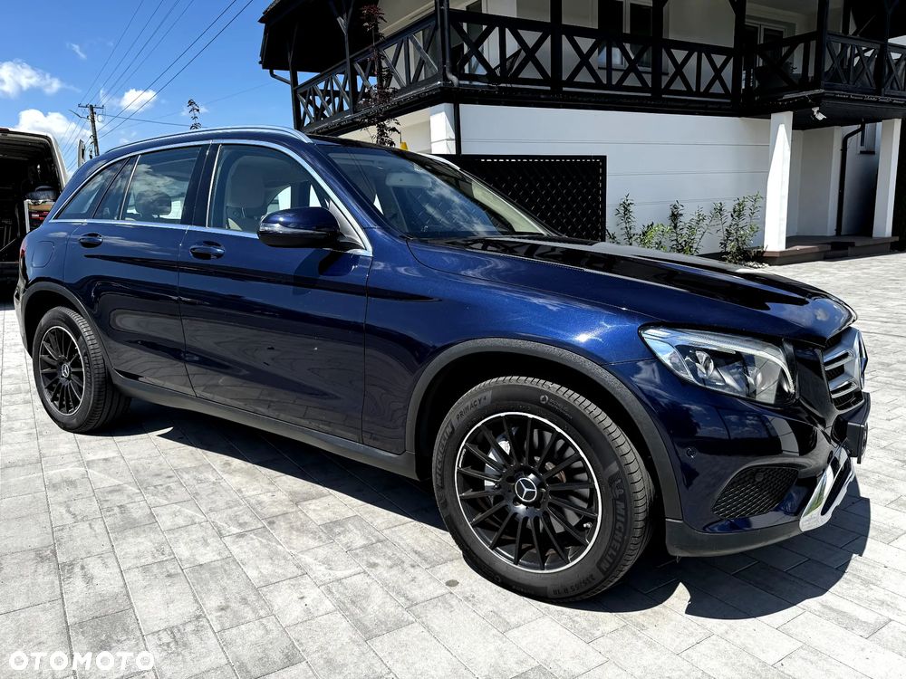 Mercedes-Benz GLC 220 d 4Matic 9G-TRONIC Exclusive - 3
