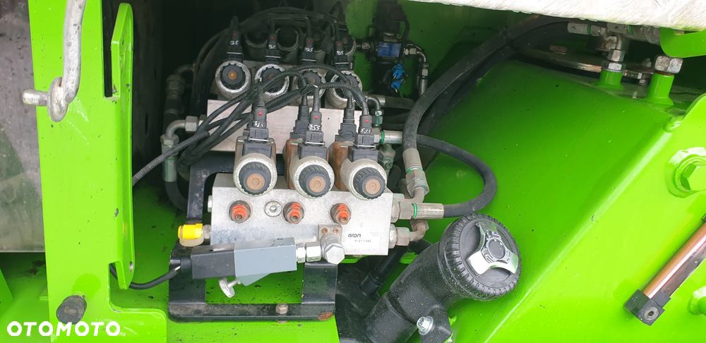 Merlo 40.26MCSS kosz hydr. rozkładany/wciągarka 4T./widły/pilot radiowy - 35