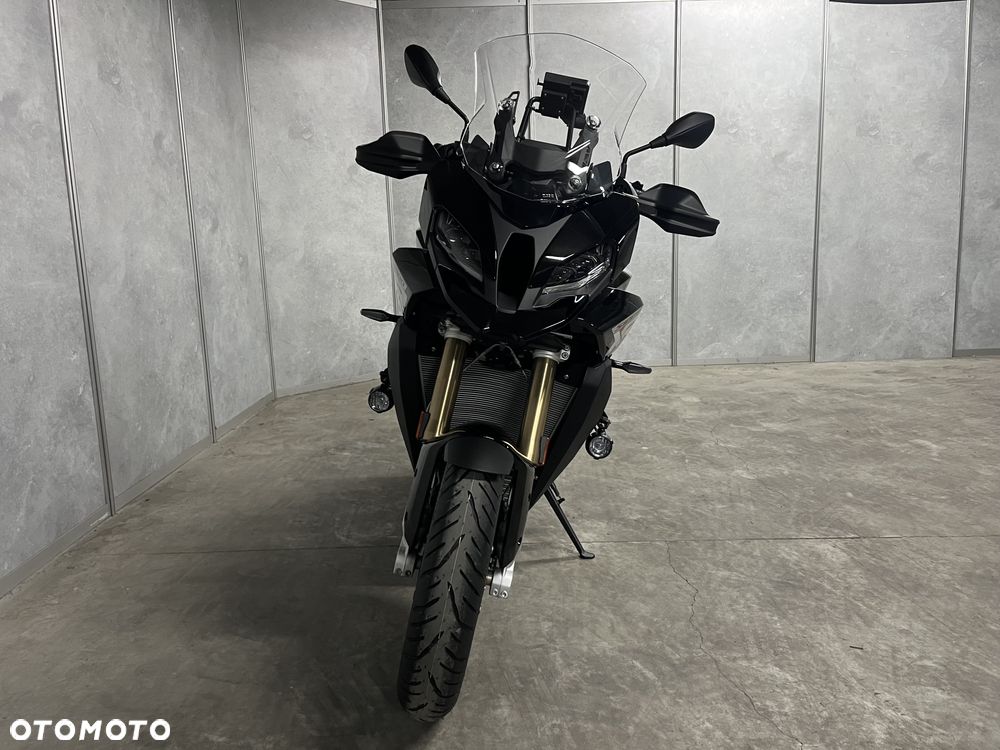 BMW XR - 7