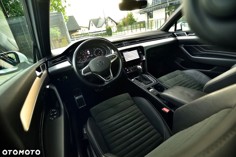Volkswagen Passat Variant 1.5 TSI OPF DSG Highline - 23