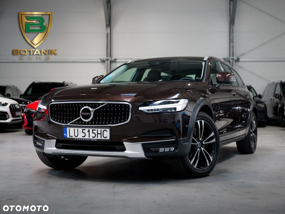 Volvo V90 Cross Country D4 AWD Pro - 2