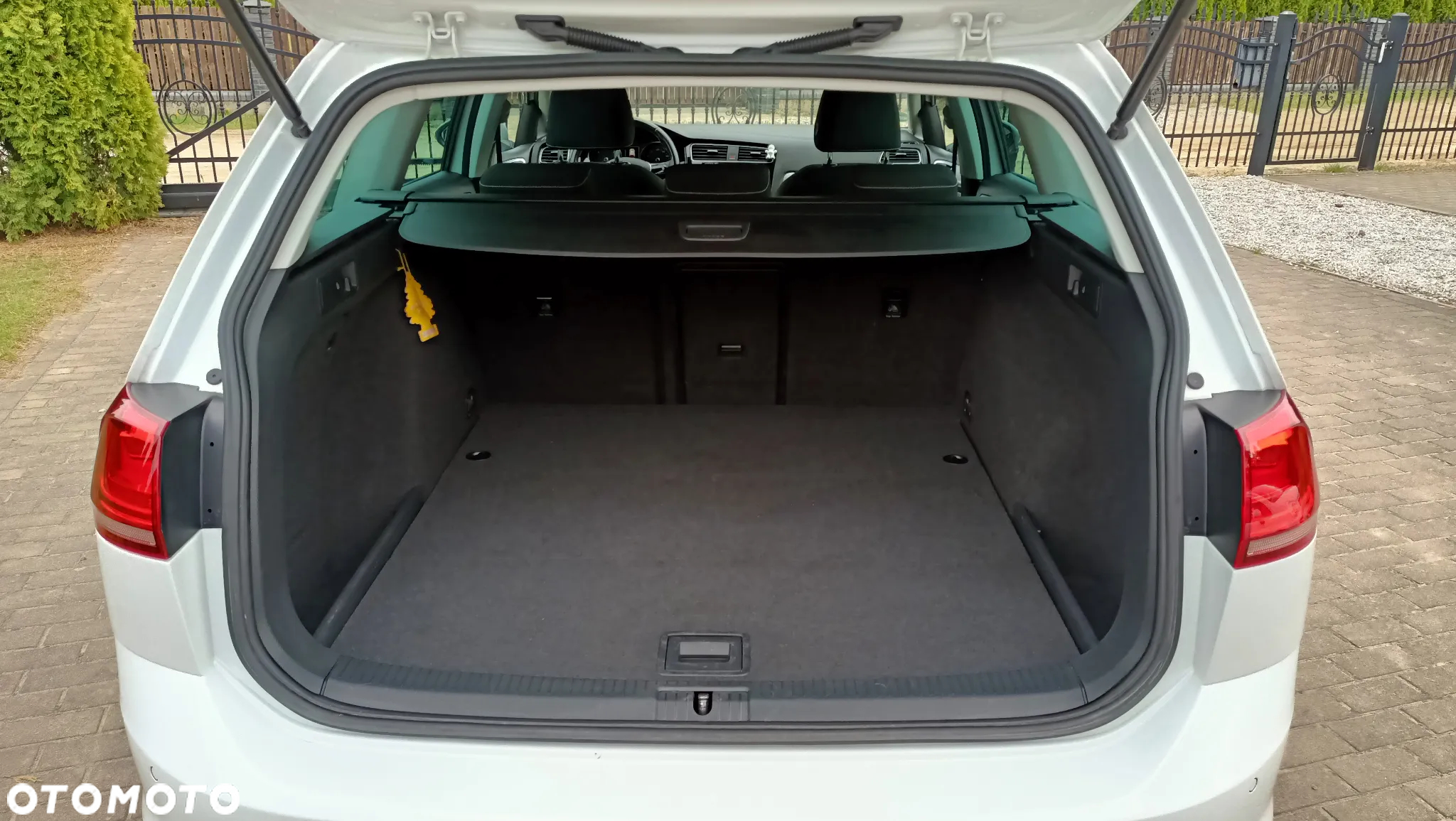 Volkswagen Golf 1.6 BlueTDI Cup - 19