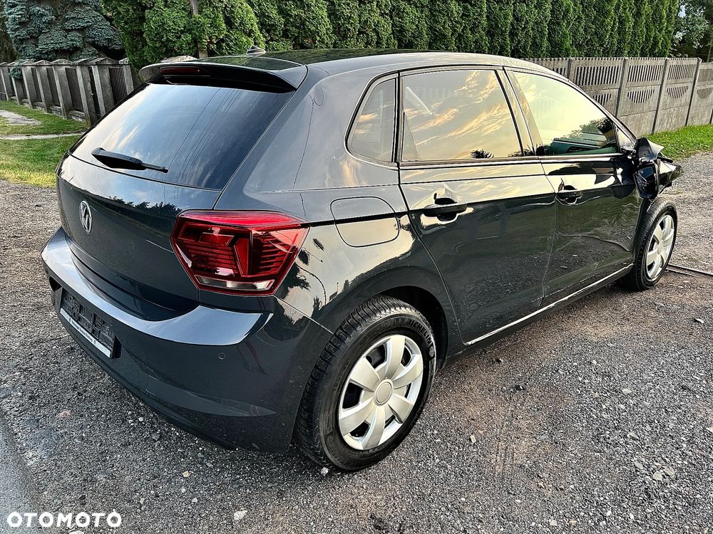 Volkswagen Polo - 1