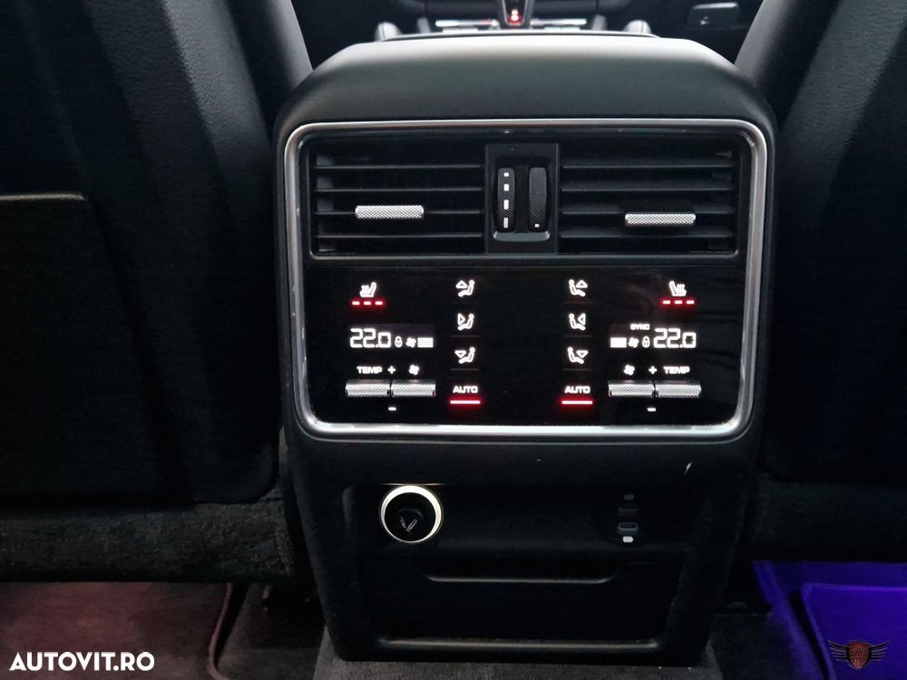 Porsche Cayenne S Tiptronic S Platinum Edition - 16