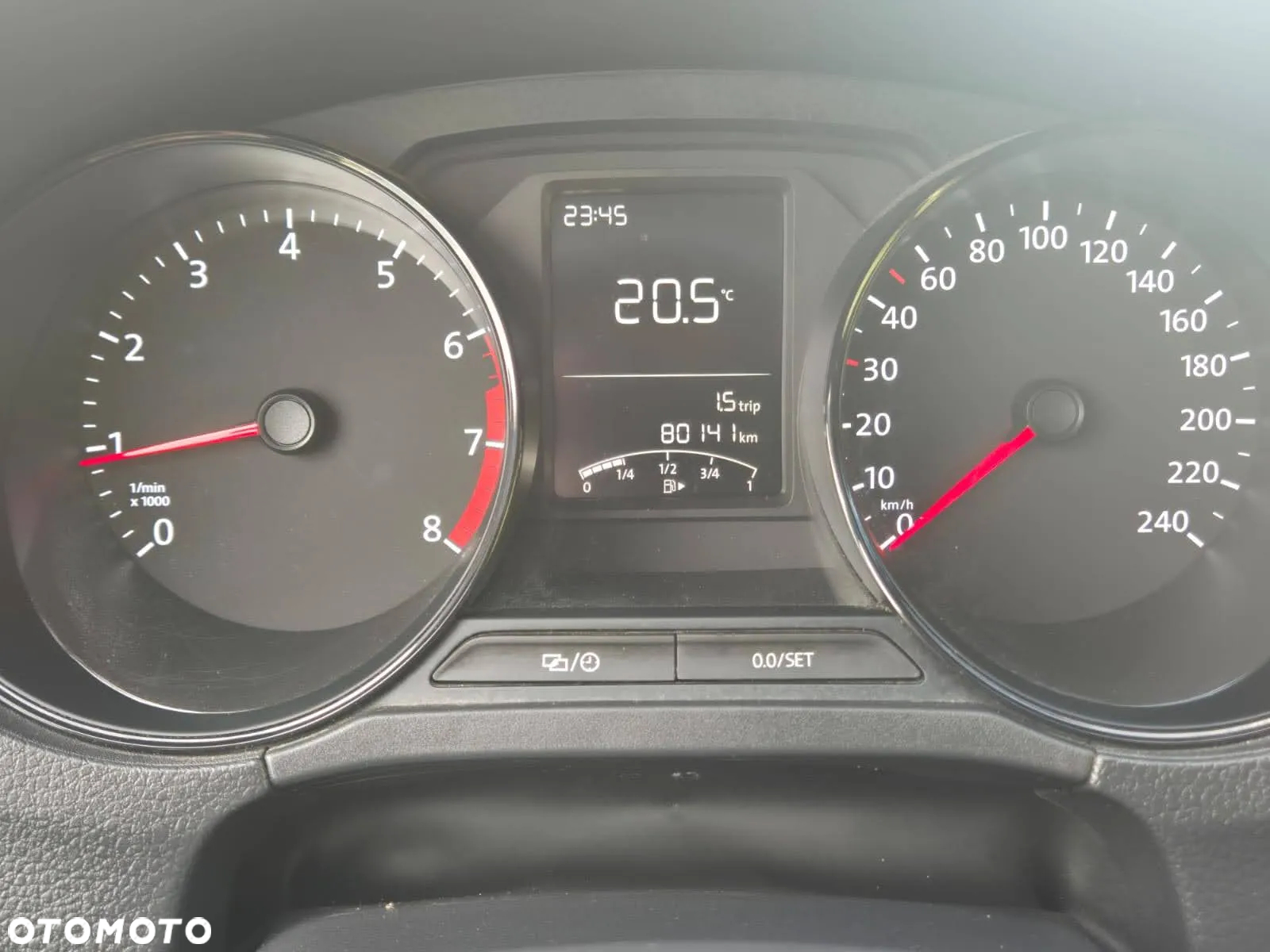 Volkswagen Polo - 17