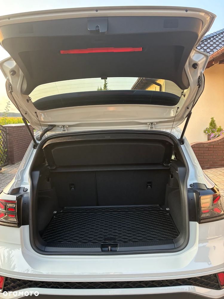 Volkswagen T-Cross 1.0 TSI R-Line Plus DSG - 13