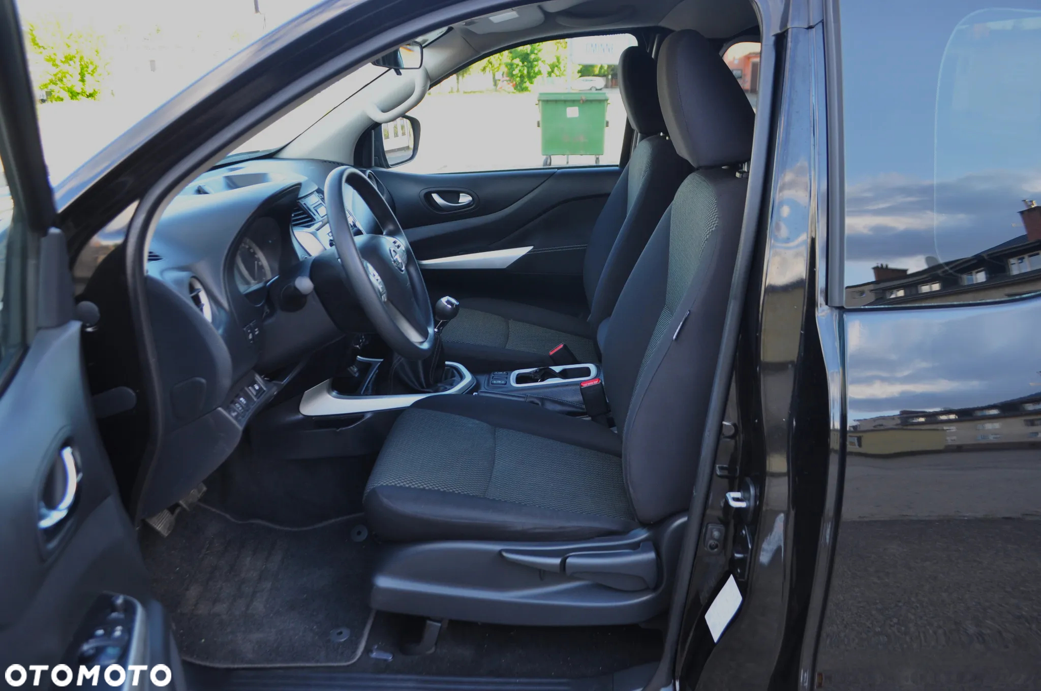 Nissan NP300 Pickup Navara 2.3 dCi Visia EU6 - 21