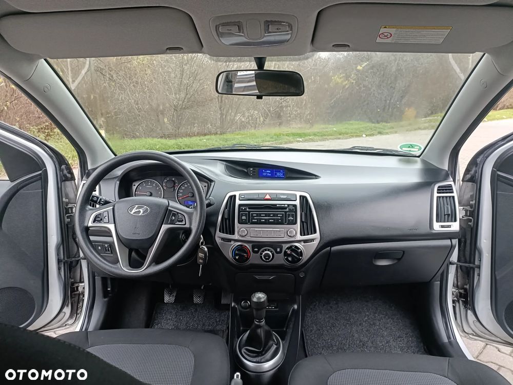 Hyundai i20 1.25 Comfort - 13