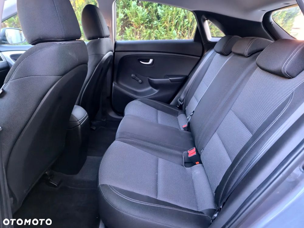 Hyundai i30 1.6 Comfort - 7