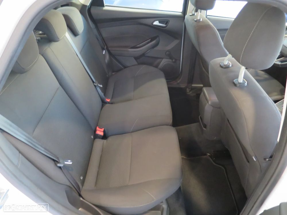 Ford Focus SW 1.0 SCTi Trend+ - 11