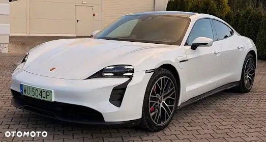 Porsche Taycan - 13