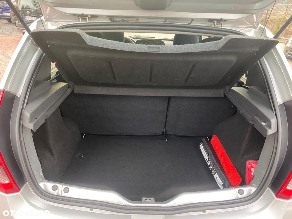 Dacia Sandero 1.4 Laureate - 22