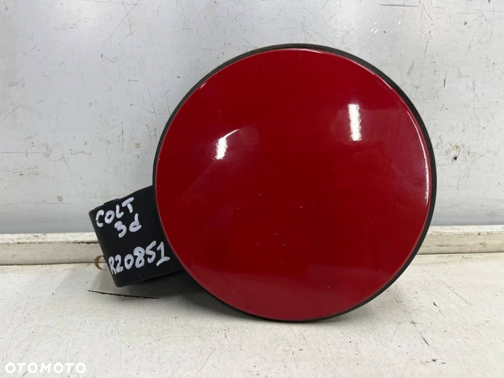 Klapka wlewu paliwa Mitsubishi Colt VI 6 Z30 3d 3Drzwi 04-12r kod koloru p04 czerwona korek mr959151 - 1