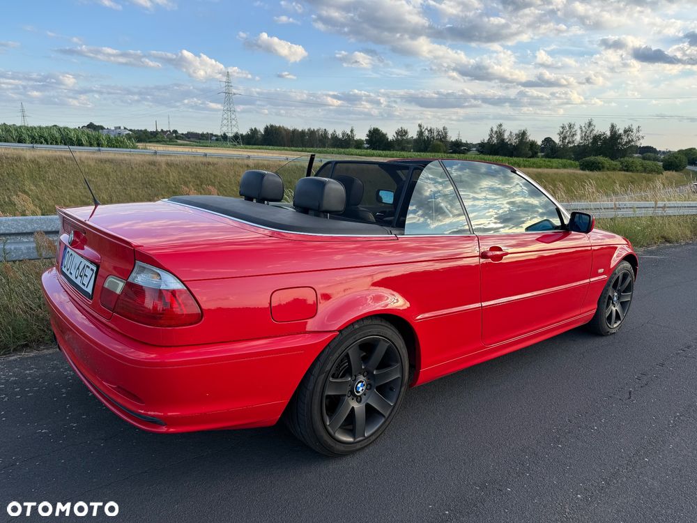 BMW Seria 3 323i - 2