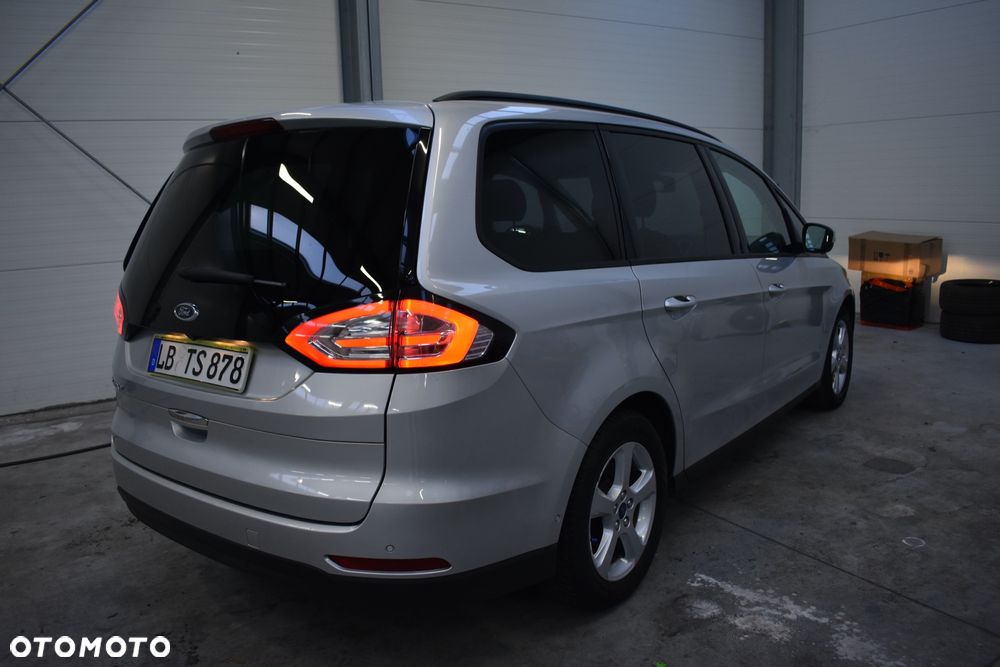 Ford Galaxy - 10