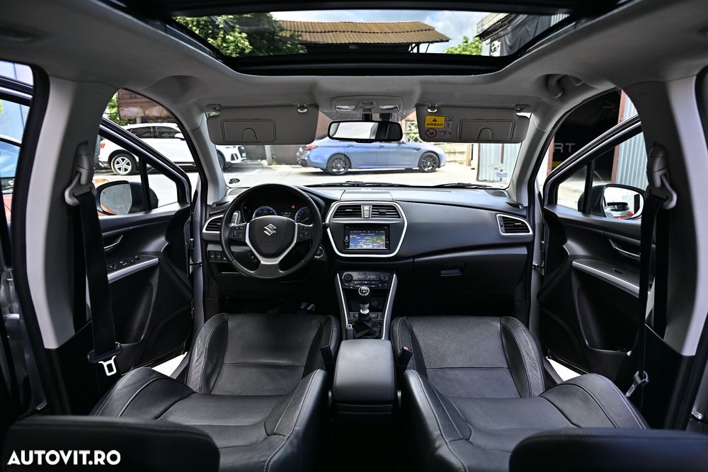 Suzuki S-Cross 1.6 DDIS 4x4 Comfort - 12