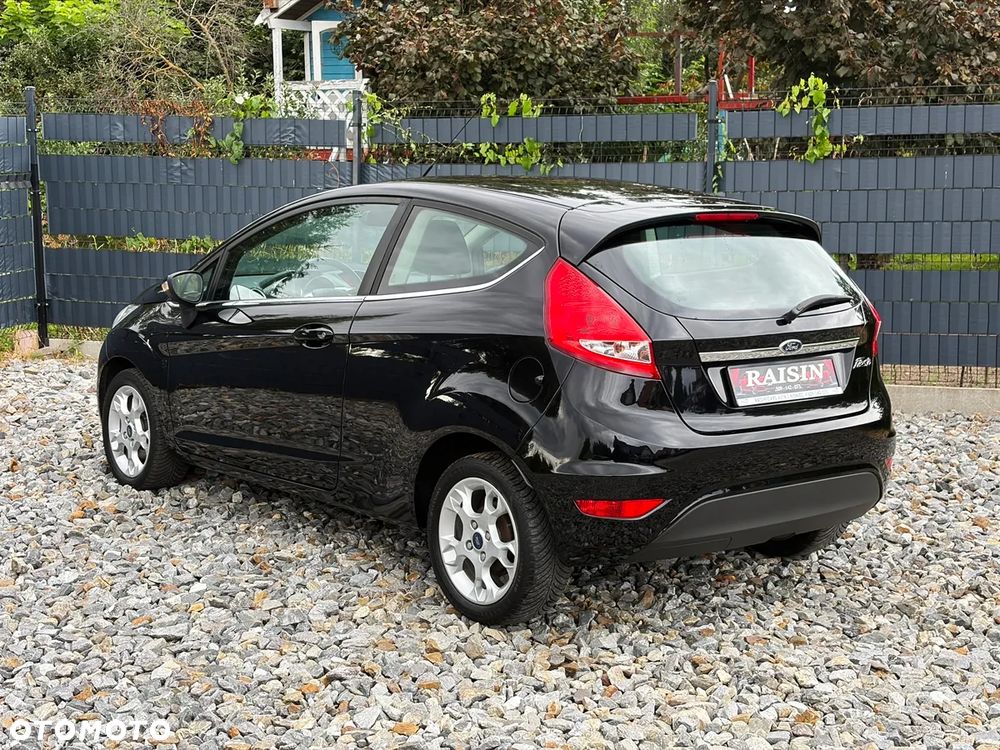 Ford Fiesta 1.25 Titanium X - 24