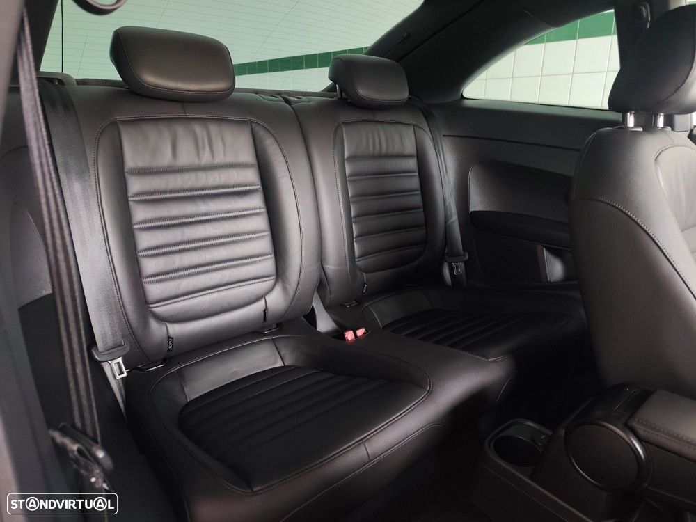 VW New Beetle 1.6 TDi Design - 13