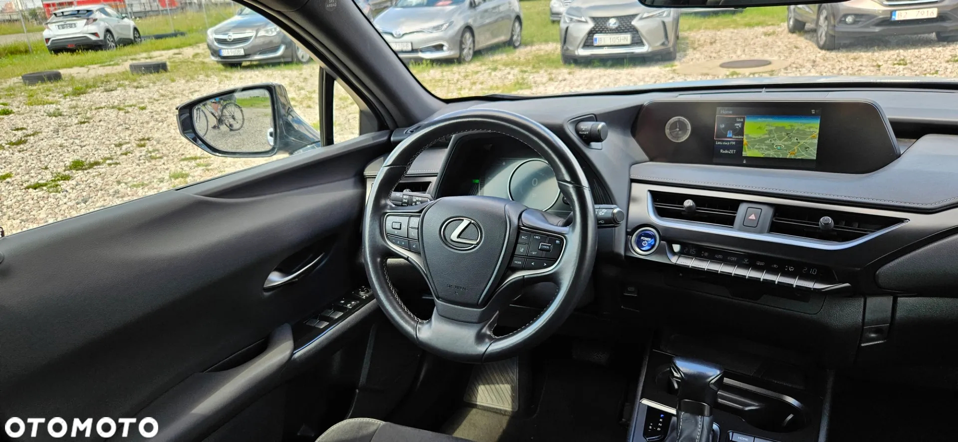 Lexus UX 250h - 21
