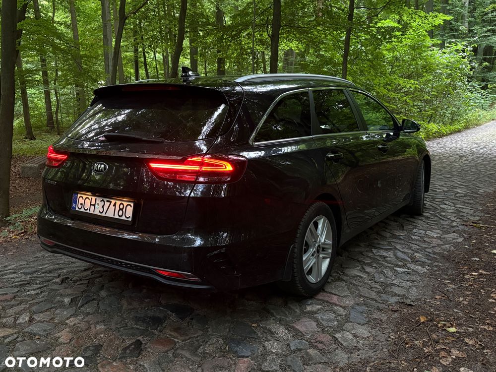Kia Ceed 1.4 T-GDI L Business Line Plus DCT - 4
