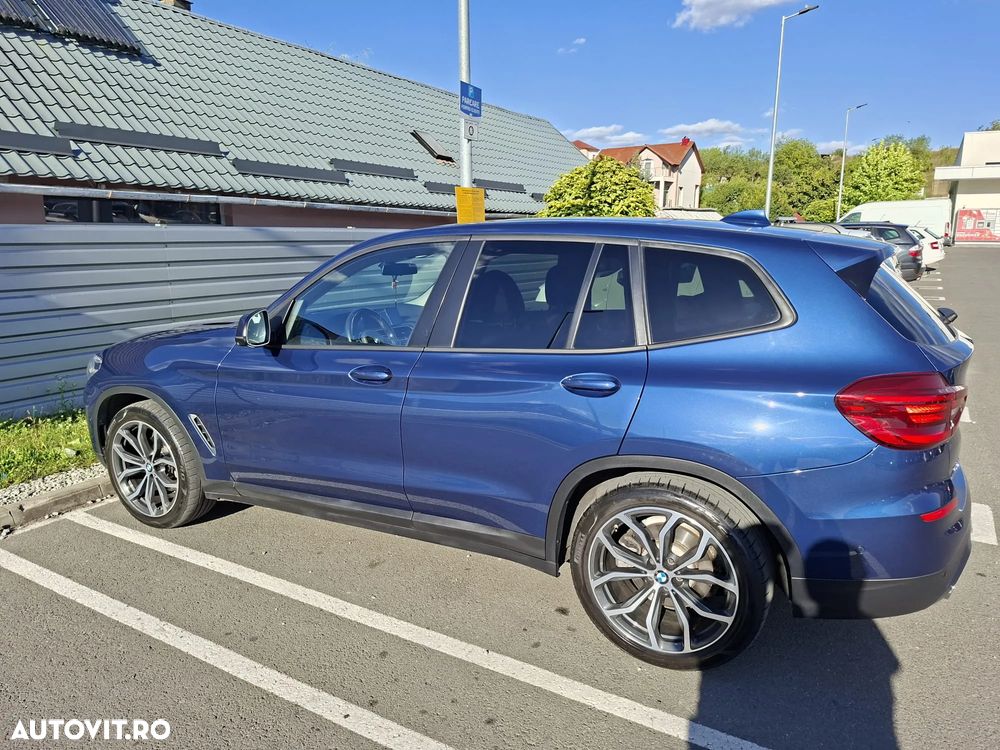 BMW X3 xDrive20d AT xLine - 3