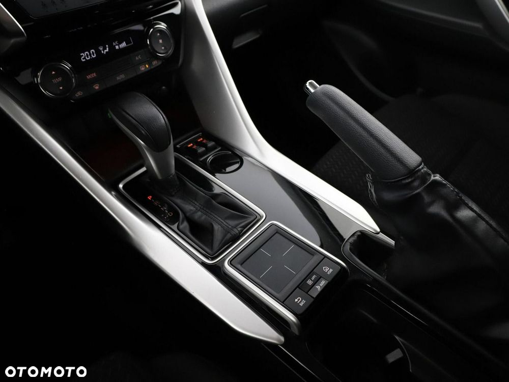 Mitsubishi Eclipse Cross 1.5 T-MIVEC ClearTec CVT 2WD Diamant Edition - 28
