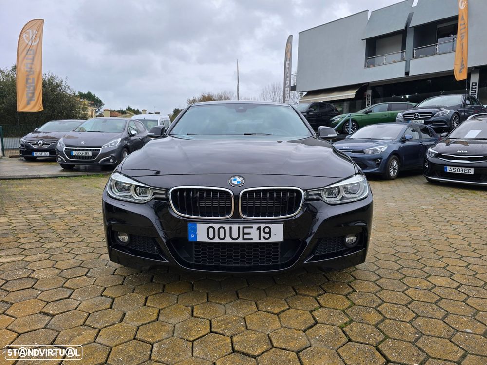 BMW 330 e iPerformance Pack M Shadow - 2