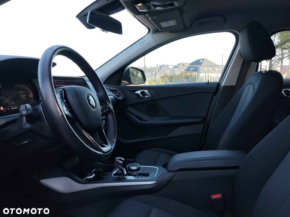 BMW Seria 1 118i - 15