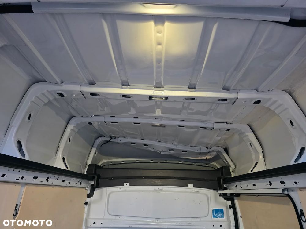 Renault Trafic - 19