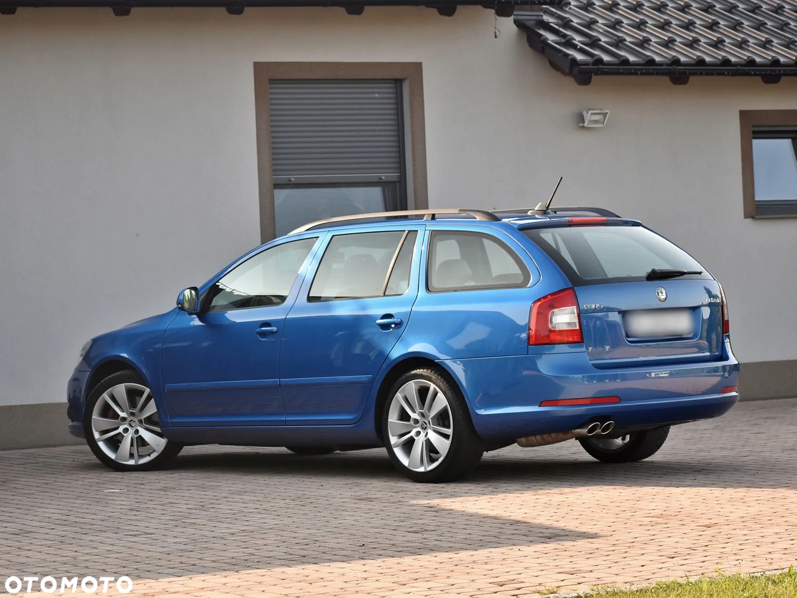 Skoda Octavia Combi 2.0 TDI DPF RS - 12