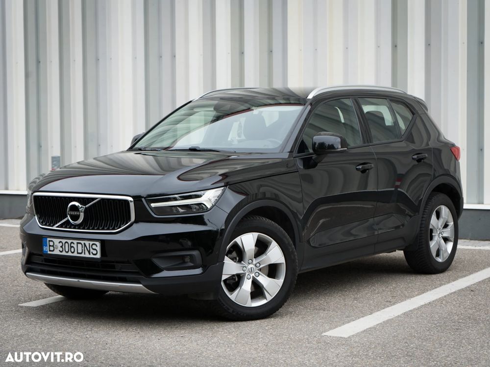 Volvo XC 40 B4 AT8 AWD Mild Hybrid Momentum Pro - 1
