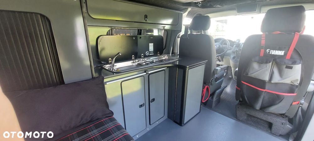 Volkswagen Transporter Caravelle Edition - 16