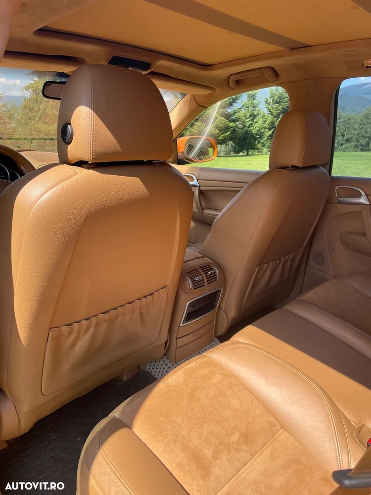 Porsche Cayenne - 17