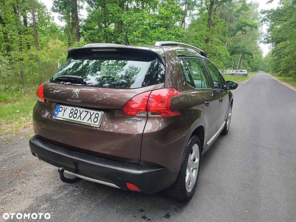 Peugeot 2008 1.6 e-HDi Style S&S - 8