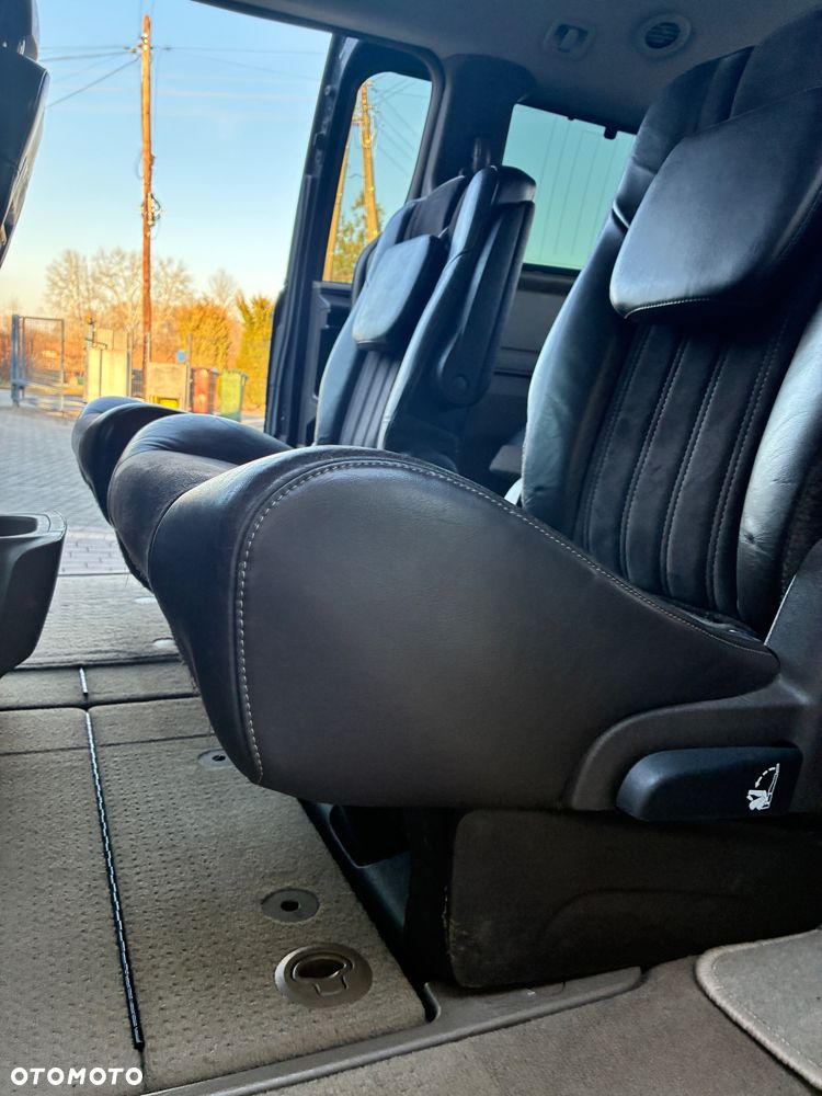 Lancia Voyager 2.8CRD Platinum - 21