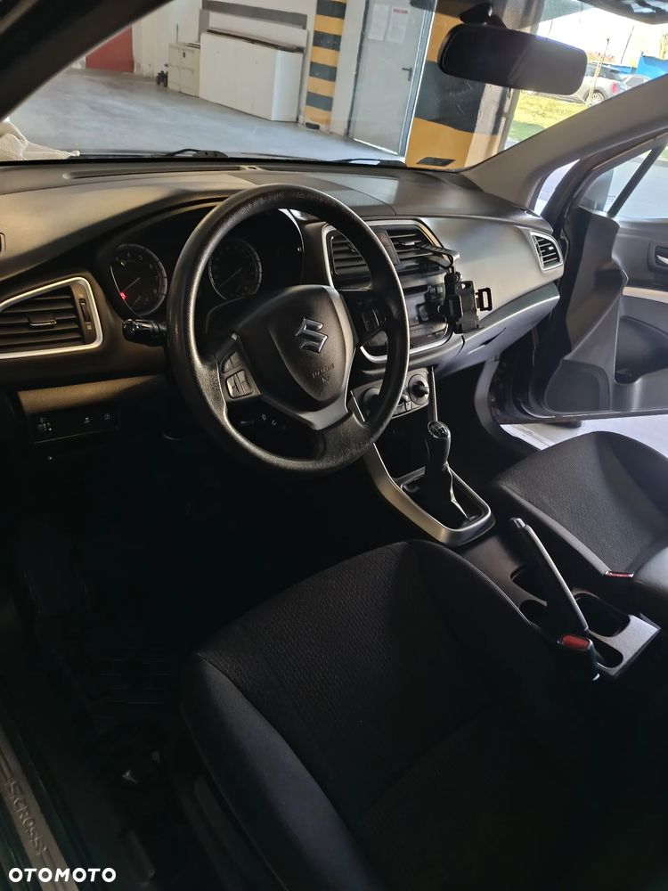 Suzuki SX4 S-Cross - 18