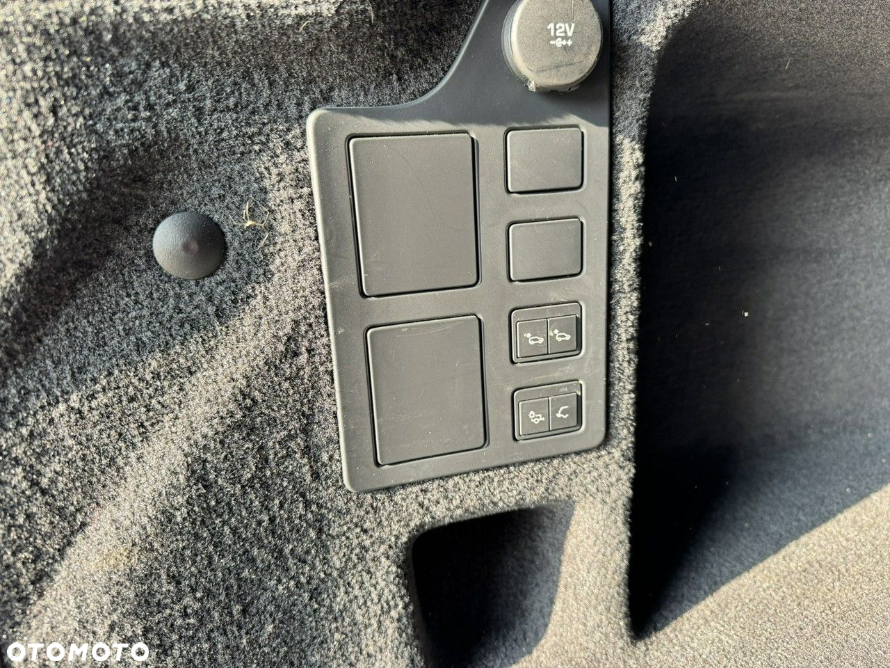 Land Rover Discovery - 26