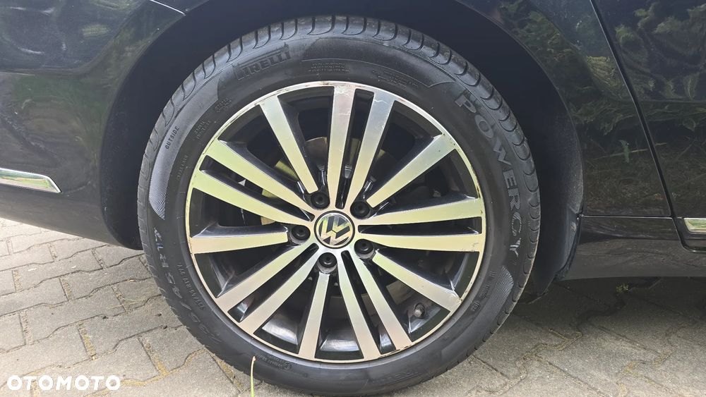 Volkswagen Passat 2.0 TDI Highline DSG - 39