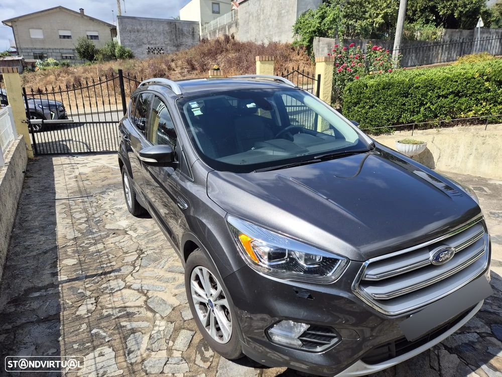 Ford Kuga 1.5 TDCi Titanium - 1