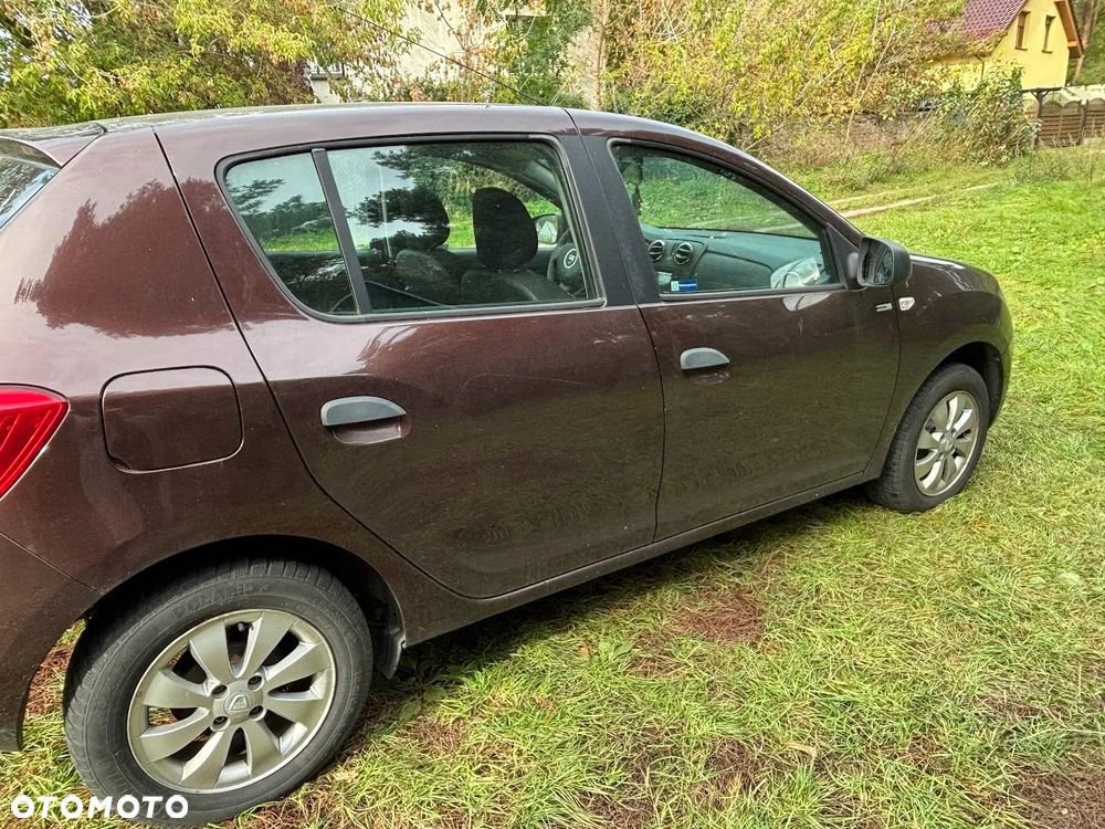 Dacia Sandero 1.2 16V Laureate - 3