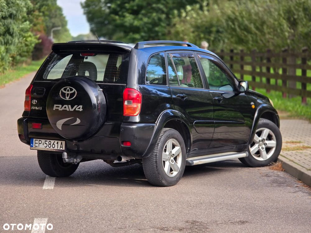 Toyota RAV4 D-4D 4x4 - 4