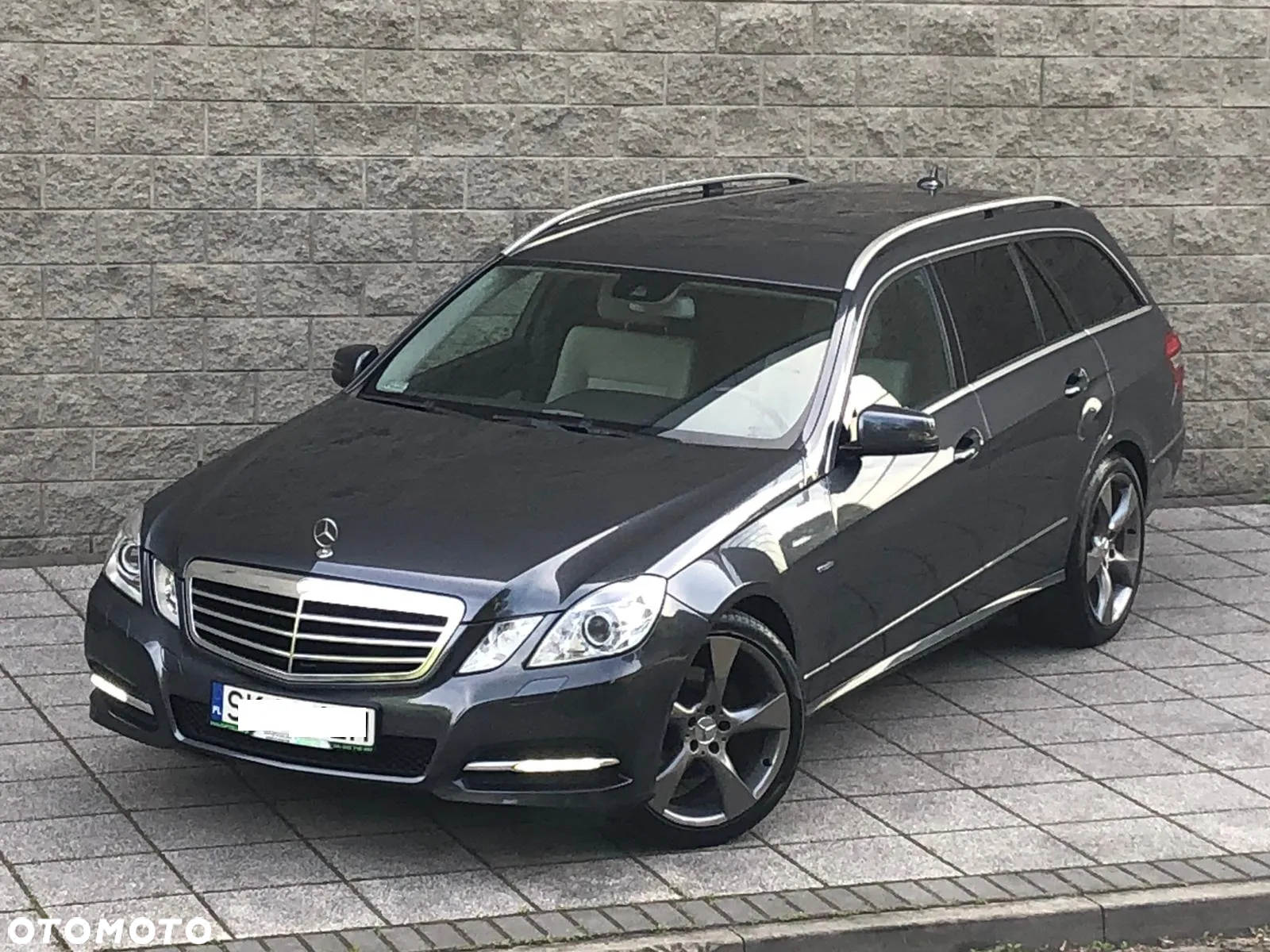 Mercedes-Benz Klasa E 250 CGI BlueEffICIENCY Avantgarde - 7
